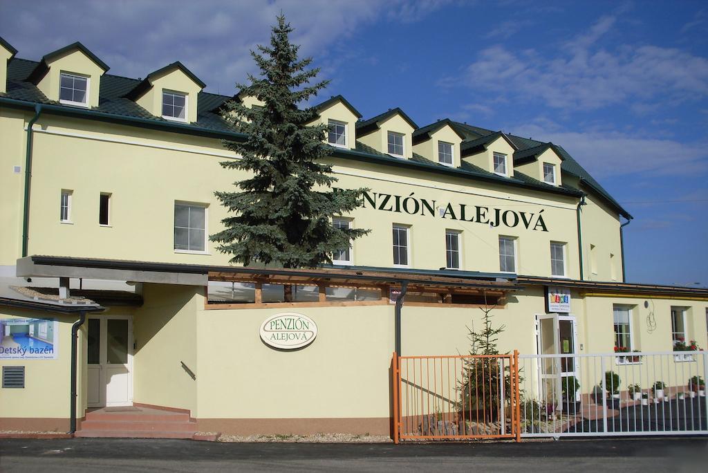 Penzion Alejova Кошице Екстер'єр фото